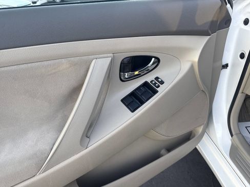 Used 2009 Toyota Camry LE image 13