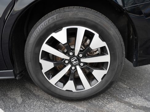Used 2025 Honda Odyssey EX-L image 30