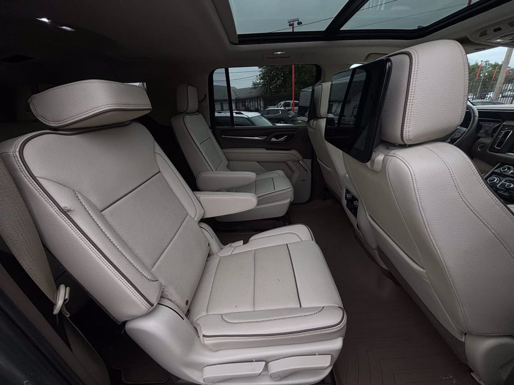 Used 2021 GMC Yukon XL Denali w/ Denali Ultimate Package AWD/4WD image 42