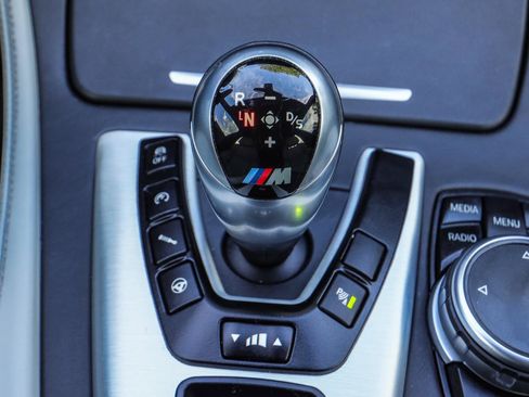 Used 2015 BMW M5 RWD image 32