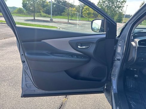 Certified 2024 Nissan Murano SV w/ SV Midnight Edition Package AWD/4WD image 13