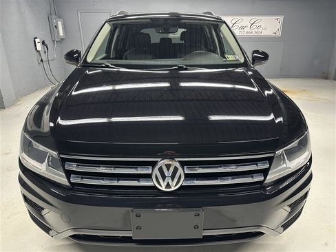 Used 2021 Volkswagen Tiguan SE w/ Panoramic Sunroof Package image 10