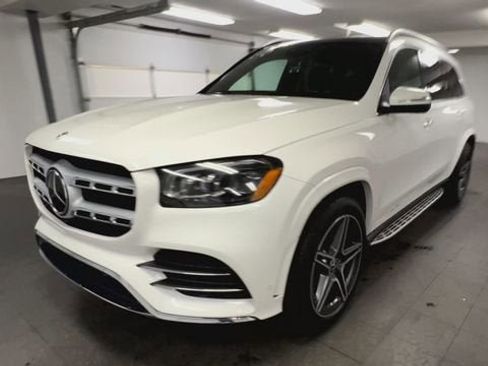 Used 2023 Mercedes-Benz GLS 450 4MATIC image 4