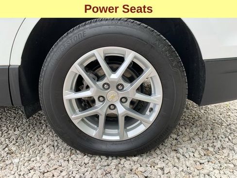 Used 2023 Chevrolet Equinox LT AWD/4WD image 9