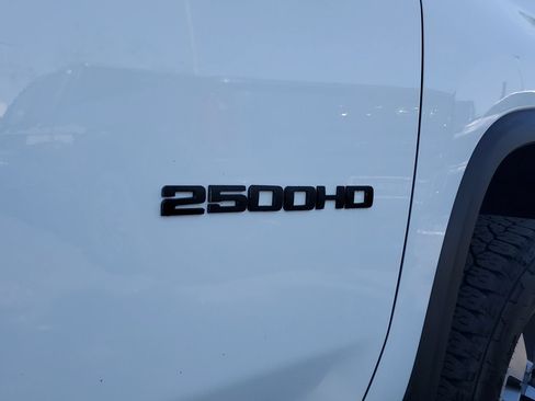 Used 2025 Chevrolet Silverado 2500 Custom w/ Custom Convenience Package AWD/4WD image 7