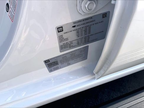 Used 2021 Chevrolet Silverado 1500 High Country w/ Technology Package image 34