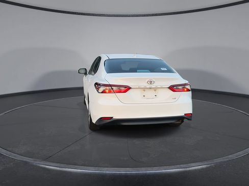 Used 2024 Toyota Camry LE FWD image 7