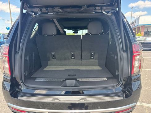 Used 2023 Chevrolet Tahoe High Country AWD/4WD image 19