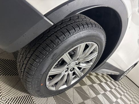 Used 2022 Cadillac XT4 Premium Luxury w/ Safety Alert Package image 34