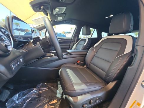 Used 2025 Chevrolet Blazer EV LT AWD/4WD image 20