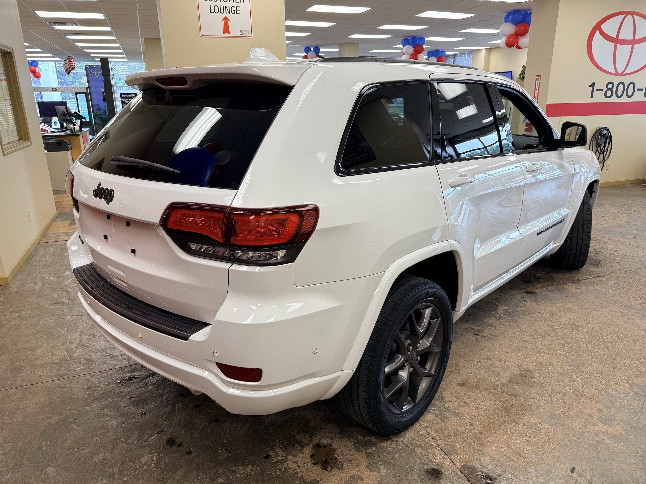 Used 2021 Jeep Grand Cherokee Limited w/ Quick Order Package 28K 80th AWD/4WD image 15