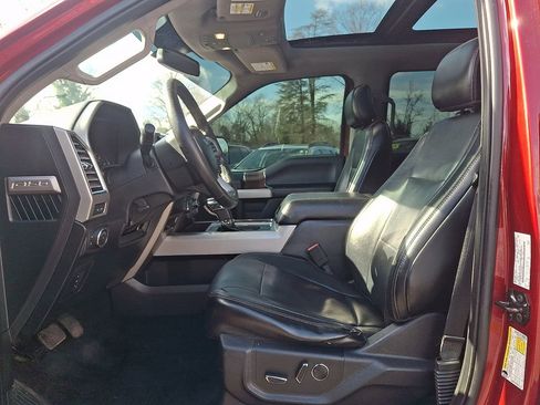 Used 2016 Ford F150 Lariat image 13