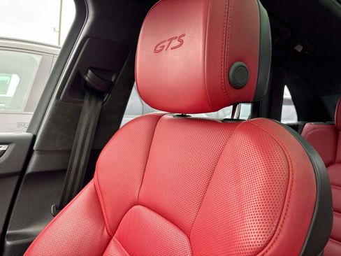 Used 2021 Porsche Macan GTS image 25