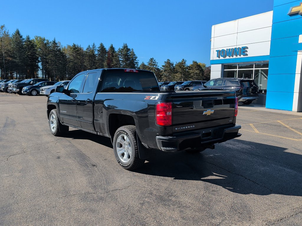 Used 2019 Chevrolet Silverado 1500 LT w/ All Star Edition AWD/4WD image 3