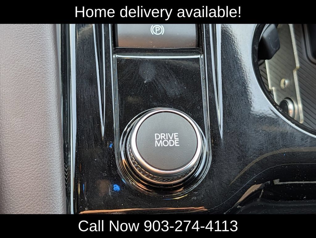 Used 2026 Ford Explorer Platinum RWD image 15