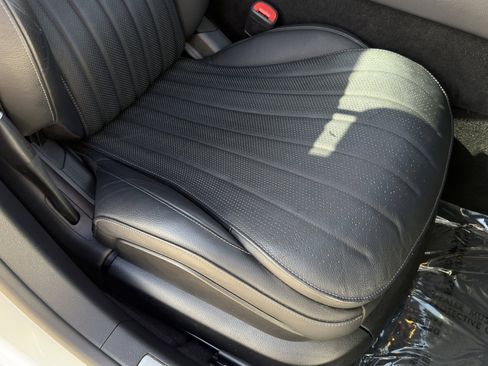 Used 2022 Mercedes-Benz S 500 4MATIC w/ AMG Line Package image 57