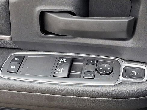 Used 2024 RAM 2500 Tradesman w/ Chrome Appearance Group image 20