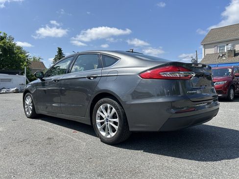 Used 2020 Ford Fusion SE FWD image 6