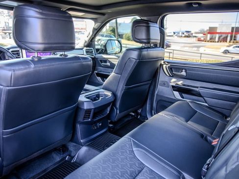 Used 2025 Toyota Tundra Limited image 19