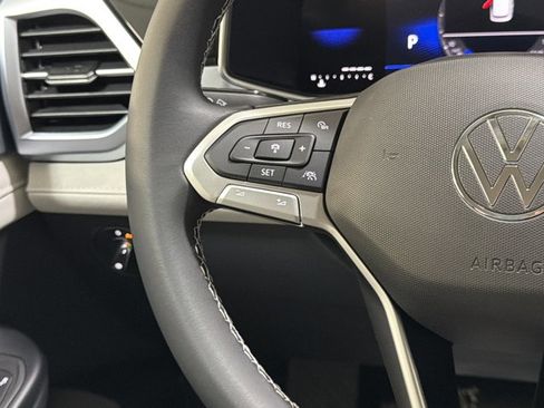 New 2026 Volkswagen Taos SE AWD/4WD image 29