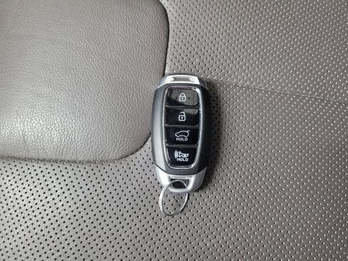 Used 2020 Hyundai Santa Fe SEL w/ Cargo Package AWD/4WD image 32