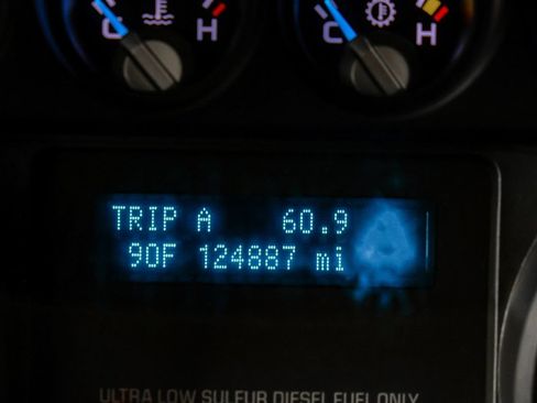 Used 2012 Ford F550 2WD Regular Cab Super Duty w/ Payload Upgrade Pkg image 18