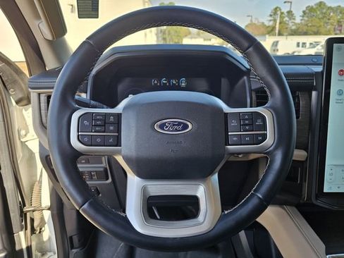 Certified 2022 Ford Expedition Limited image 28