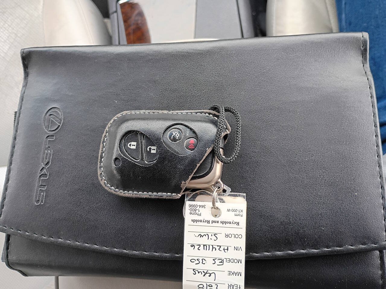Used 2010 Lexus ES 350 w/ Preferred Accessory Package FWD image 33