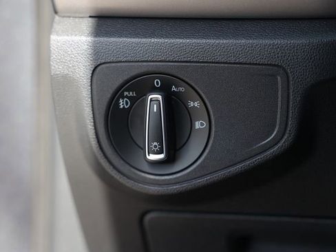 Used 2018 Volkswagen Atlas SE FWD image 43