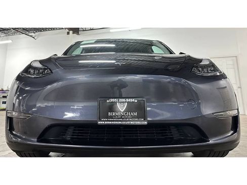 Used 2025 Tesla Model Y Performance AWD/4WD image 3