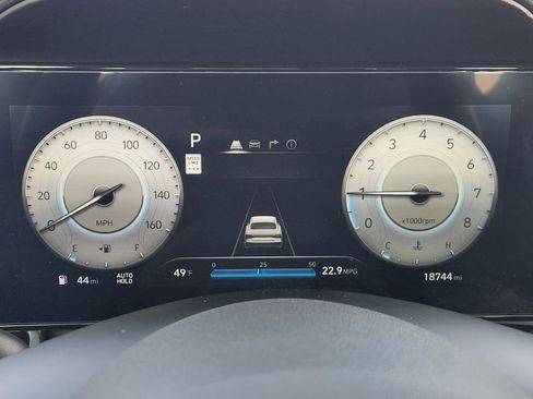 Used 2025 Hyundai Elantra SEL FWD image 16