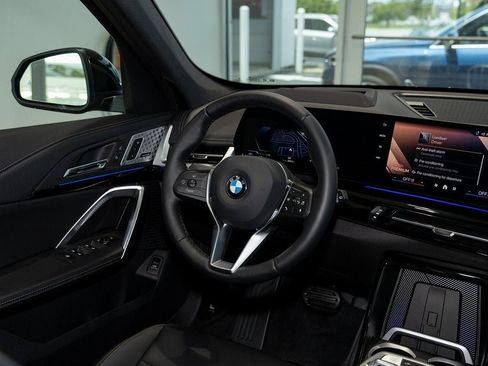 New 2025 BMW X1 xDrive28i w/ Premium Package image 40