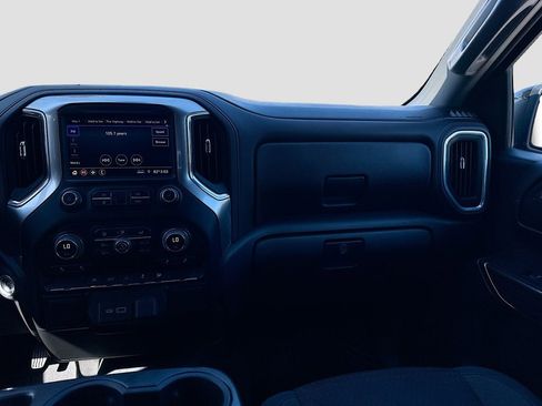 Used 2022 Chevrolet Silverado 1500 RST image 23