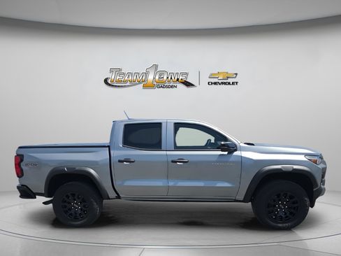 Used 2026 Chevrolet Colorado Trail Boss image 9