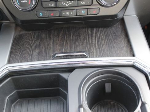 Used 2021 Ford F250 Lariat image 38