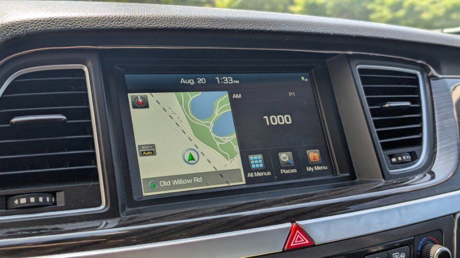 Used 2018 Genesis G80 3.8 AWD/4WD image 18