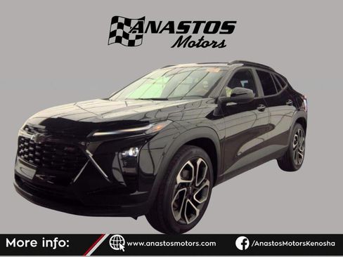 Used 2025 Chevrolet Trax RS w/ Driver Confidence Package FWD image 2
