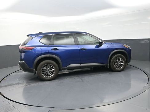 Used 2023 Nissan Rogue S AWD/4WD image 10