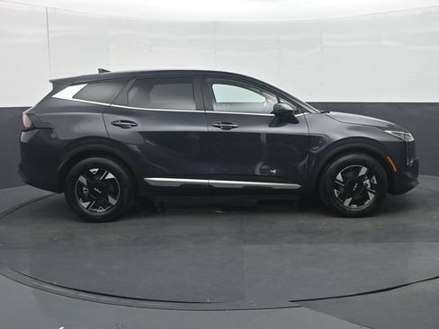 Used 2026 Kia Sportage LX FWD image 8