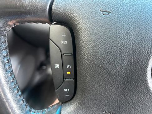 Used 2011 Chevrolet Impala LT FWD image 19