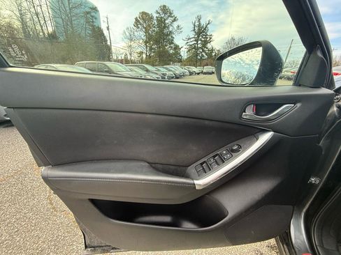 Used 2016 MAZDA CX-5 Touring image 12