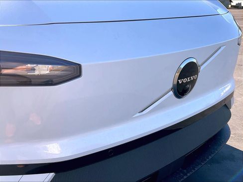 New 2026 Volvo EX30 Ultra w/ Climate Package image 34