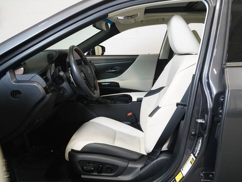 Used 2023 Lexus ES 350 Ultra Luxury w/ Accessory Package (Z2) FWD image 11