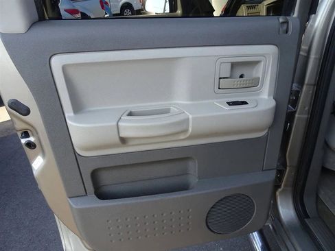 Used 2006 Dodge Dakota SLT w/ SLT Value Group image 20