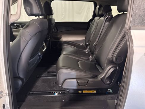 New 2026 Kia Carnival image 5