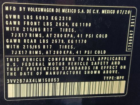 Used 2020 Volkswagen Tiguan SE w/ Panoramic Sunroof Package image 33