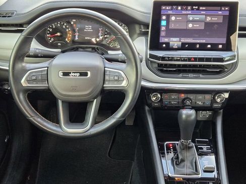 Used 2022 Jeep Compass Limited w/ Sun and Sound Group image 29