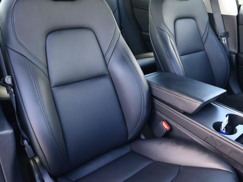 Used 2023 Tesla Model 3 Standard Range RWD image 15