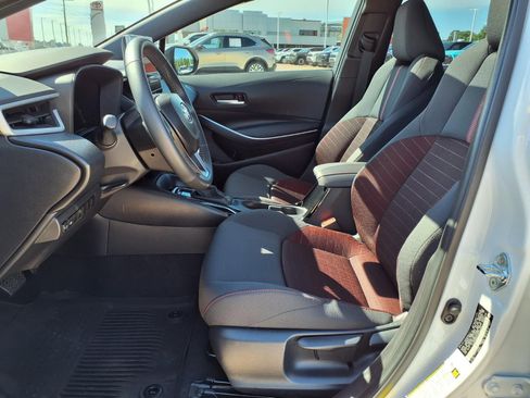 Certified 2025 Toyota Corolla SE w/ SE Premium Package image 18