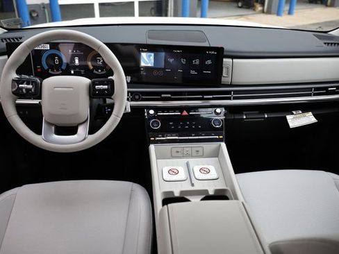 New 2026 Hyundai Santa Fe SE image 10